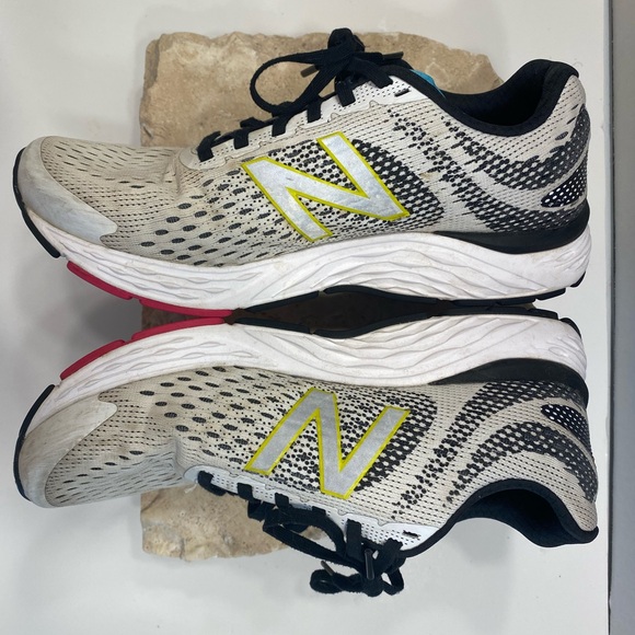 New Balance 680 V.6 Running Shoes White & Black Sz 10 - Picture 3 of 12